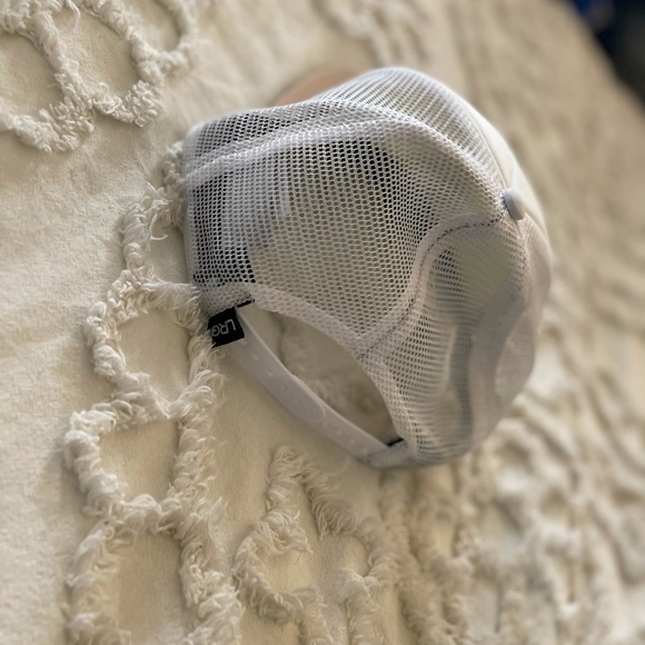 4 SnapBack Hats - Picture 3 of 6